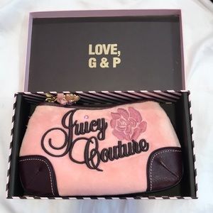 Juicy wristlet new in box